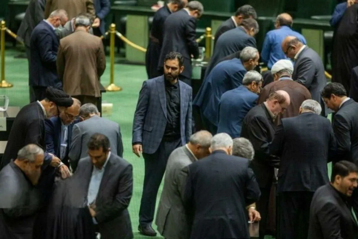 تا زمانی که نمایندگان سه درصدی هستند چه نیازی به دشمن داریم؟!
