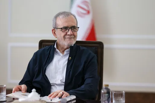 پزشکیان وارد کرج شد