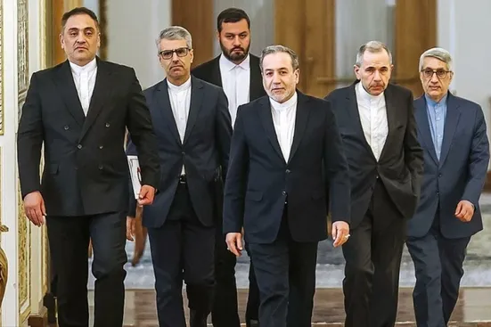 به تیم دیپلماسی اعتماد کنیم؛ آنها هیچ تصمیمی برخلاف نظر رهبری نمی&zwnj;گیرند