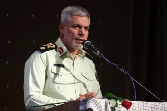 عاشورا اتفاق می&zwnj;افتد اگر ولی فقیه را تنها بگذاریم