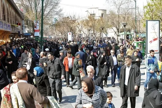 سکونت نیمی از جمعیت ایران در ۵ کلانشهر/آمار مناسبی در زمینه سزارین نداریم