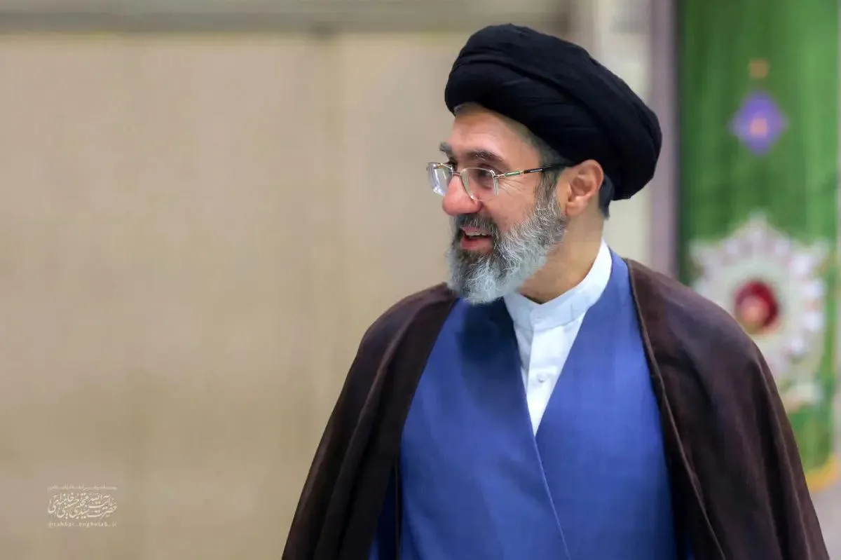 رهبری برای مداوا مهمان ما بودند، هر کاری کردیم، ایشان روزه‌شان را نشکستند