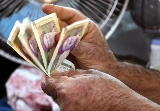 حداکثر حقوق مدیران دولتی ۷۰ میلیون تومان شد