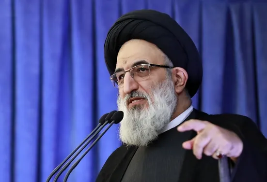 امام جمعه کرج: کسانی که دم از مذاکره می&zwnj;زنند دوستدار ایران هستند؟ با وجود این همه خسارت، دنبال چه هستند؟