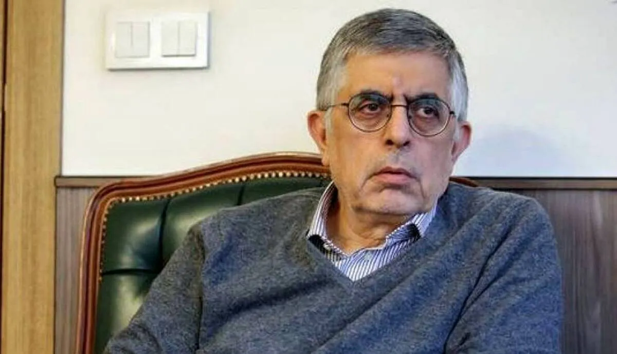 مشکل اصلی کشور این نیست که فرزند کسی خارج زندگی می‌کند