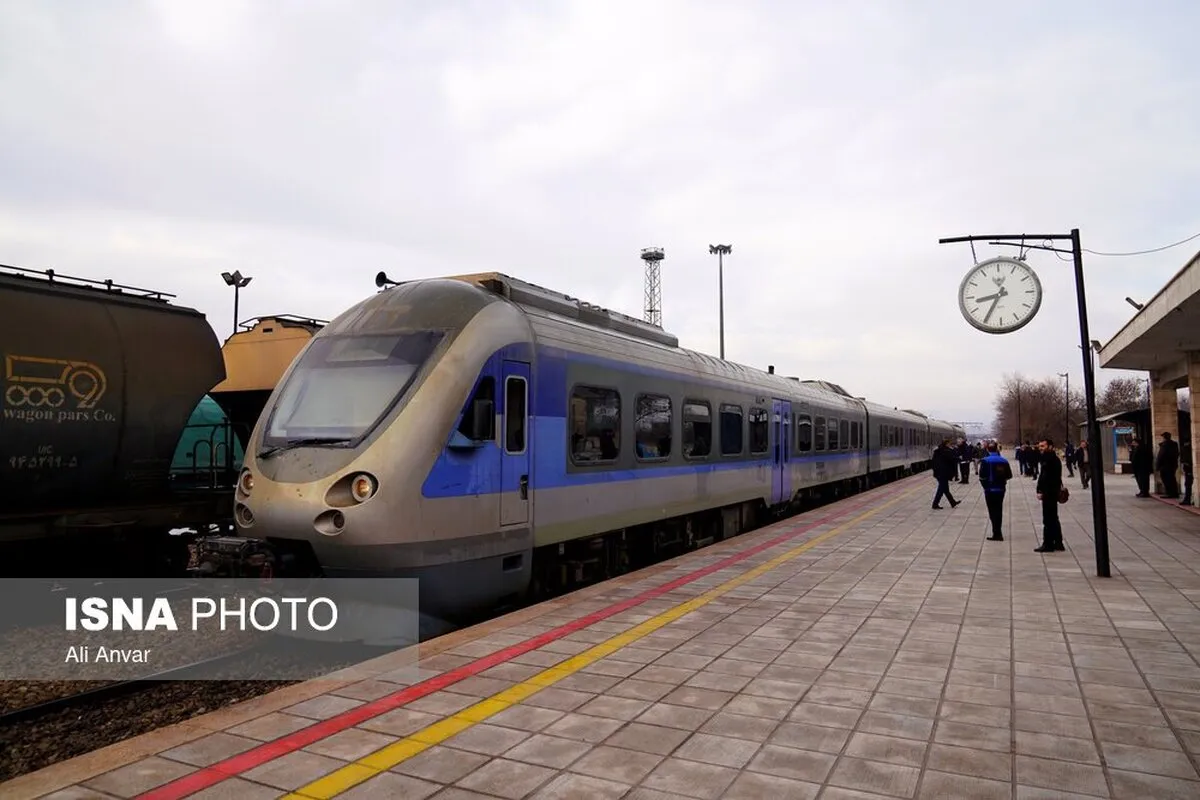 پیش‌فروش بلیت قطار‌های اسفندماه از دوشنبه (۲۷ بهمن ماه)، آغاز می‌شود