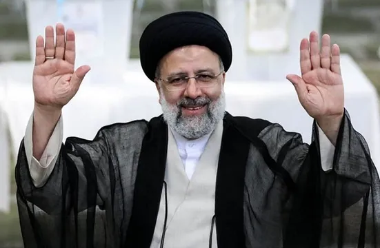 کیهان: رفتار رئیسی مانند "ذوالقرنین" بود