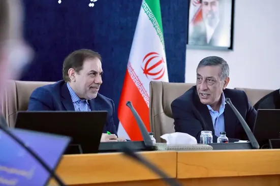 اخذ وجوه غیرقانونی از مردم قابل اغماض نیست