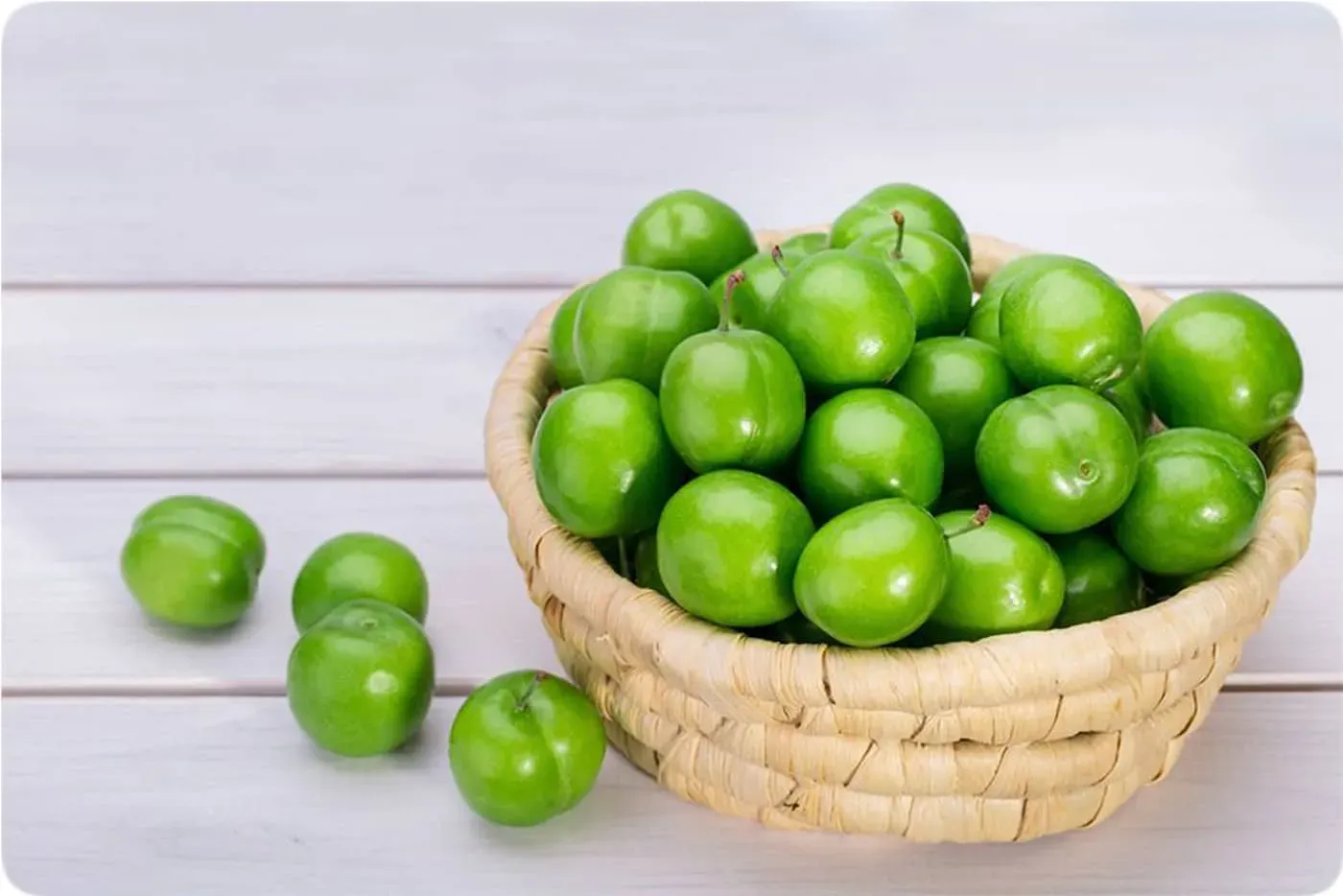 اگر زیاد گوجه سبز می‎‌خورید بخوانید
