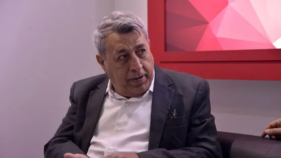 ادعای یک اقتصاددان: مشکل اقتصاد ایران به تحریم&zwnj;ها ربطی ندارد؛ قوانین را بازنگری کنید تا راه باز شود