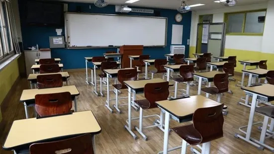 آیا احتمال کاهش تعطیلات تابستانی مدارس وجود دارد؟ /اخذ مجوز استخدام ۷۴ هزار نیروی جدید