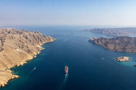 هشدار نظامی آمریکا به ترامپ: تصرف تنگه هرمز پرهزینه و شاید غیرممکن است