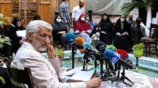 جلیلی می&zwnj;گوید چیزی که من دوست ندارم، لابد مضر است