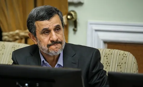 احمدی&zwnj;نژاد؛ غایب راهپیمایی ۲۲ بهمن امسال/ او عمدا به راهپیمایی نیامده بود؟