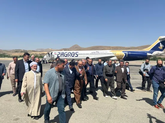 دکتر پزشکیان وارد سنندج شد