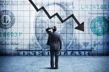 دوره‌های تنش سیاسی، زمان خوبی برای جراحی اقتصادی نیست