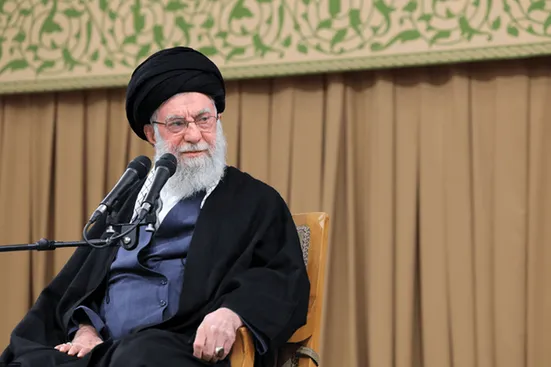 بیانیه ۱۰۰ نفر از علمای جهان اسلام در حمایت از رهبر انقلاب