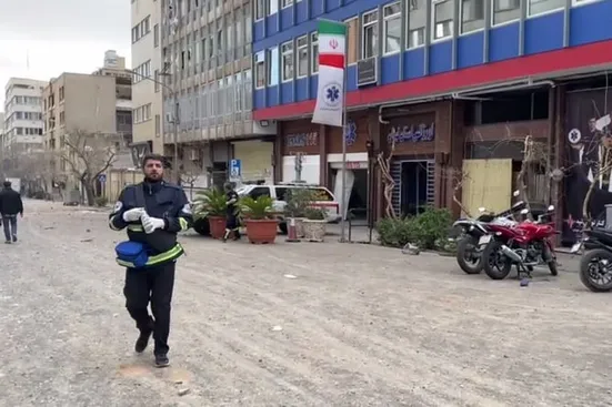 آسیب به ۸ خودروی اورژانس تهران در حملات هوایی روز گذشته (۱۱ اسفند ۱۴۰۴)
