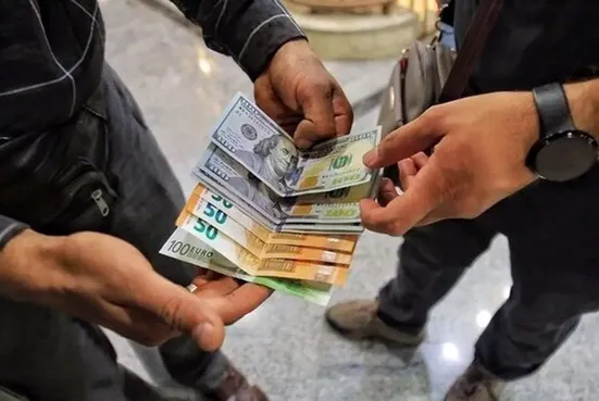 احتمال احیای مذاکرات هسته&zwnj;ای قیمت دلار را کاهش داد؟