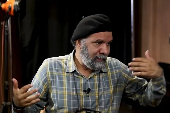 چگونه می&zwnj;توانیم فکر کنیم که کسی نامی جعلی بر مادرمان بگذارد؟!