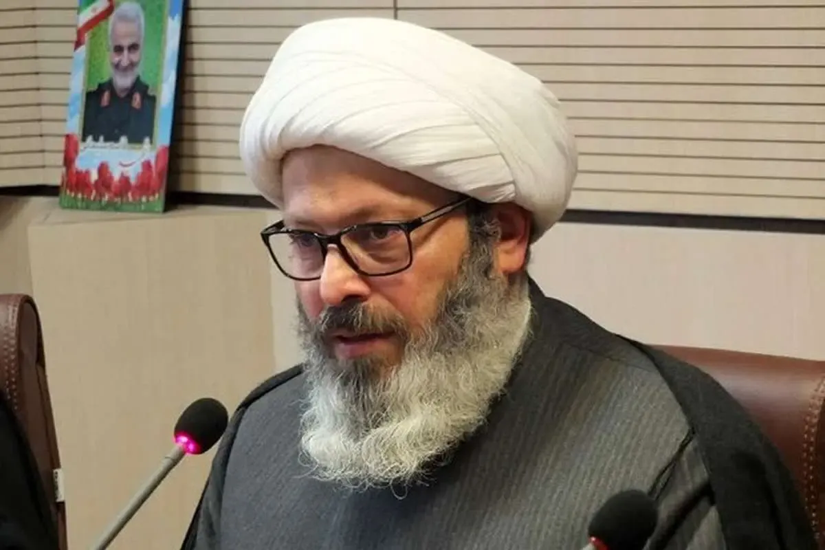آقای قاسمیان! به جای متهم کردن بگویید در یکسال اخیر چه کردید؟ شما حتی رهبری را زیر سوال می‌برید