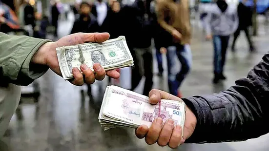 قیمت دلار در ایام انتخابات ریاست&zwnj;جمهوری چه تغییری می&zwnj;کند؟