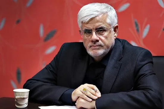 عدم ثبت نام عارف فصل جدیدی از سیاست ورزی و کنش گری اوست که می تواند در قالب جامعه مدنی سیمرغ امید ایران باشد