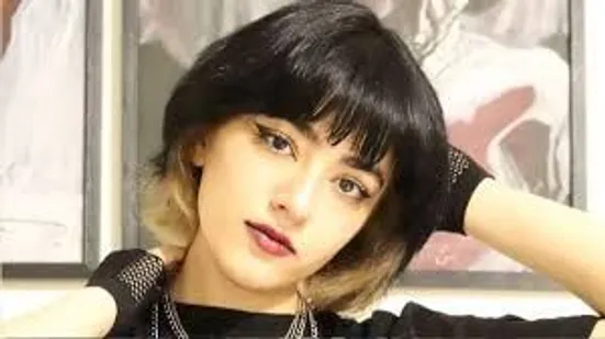 پاسخ کیهان به گزارش بی&zwnj;بی&zwnj;سی در باره نیکا شاکرمی/ نامه منتشرشده جعلی است؛ کار بی&zwnj;بی&zwnj;سی احمقانه است