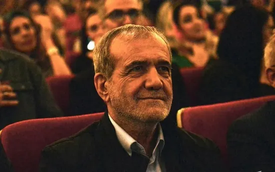 رئیس&zwnj;جمهور به تماشای &laquo;سیمرغ&raquo; نشست