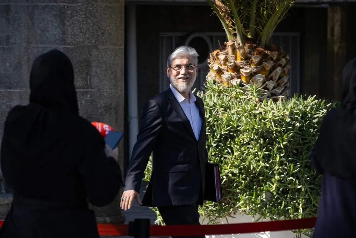 اظهارات وزیر علوم در خصوص روند بازگشت اساتید و دانشجویان متخلف اتفاقات ۱۴۰۱ به دانشگاه