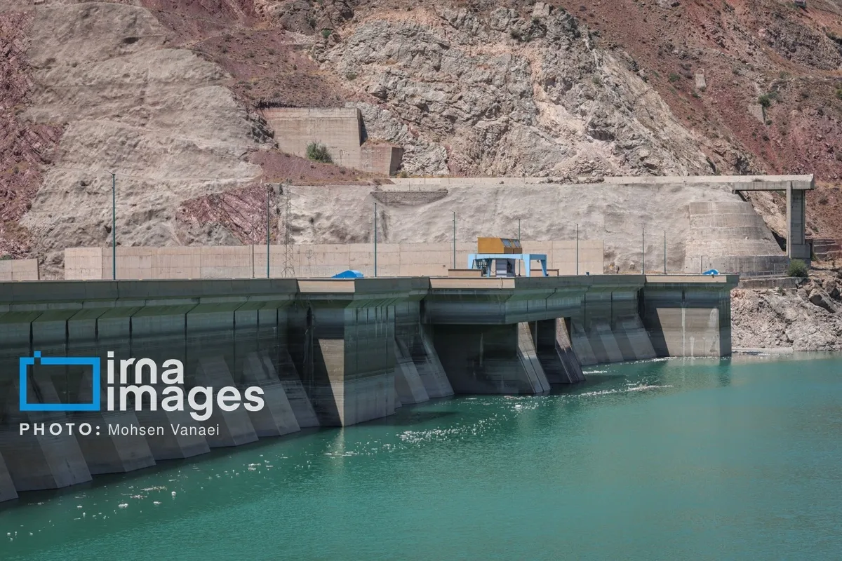 افزایش ۱۰۰ میلیون مترمکعبی ذخایر سد‌ها در یک هفته/ ۶۵ درصد ظرفیت همچنان خالی است