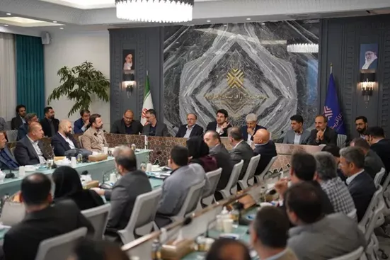 هم&zwnj;اندیشی، پاسخ&zwnj;گویی و برپایی میز خدمت مالیاتی در مجمع کارآفرینان ایران