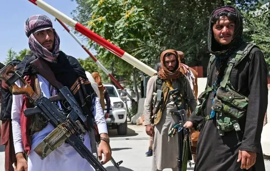 رئیس&zwnj;جمهور محترم دست کسانی که به دنبال نفوذ طالبان در ایران هستند را کوتاه کند