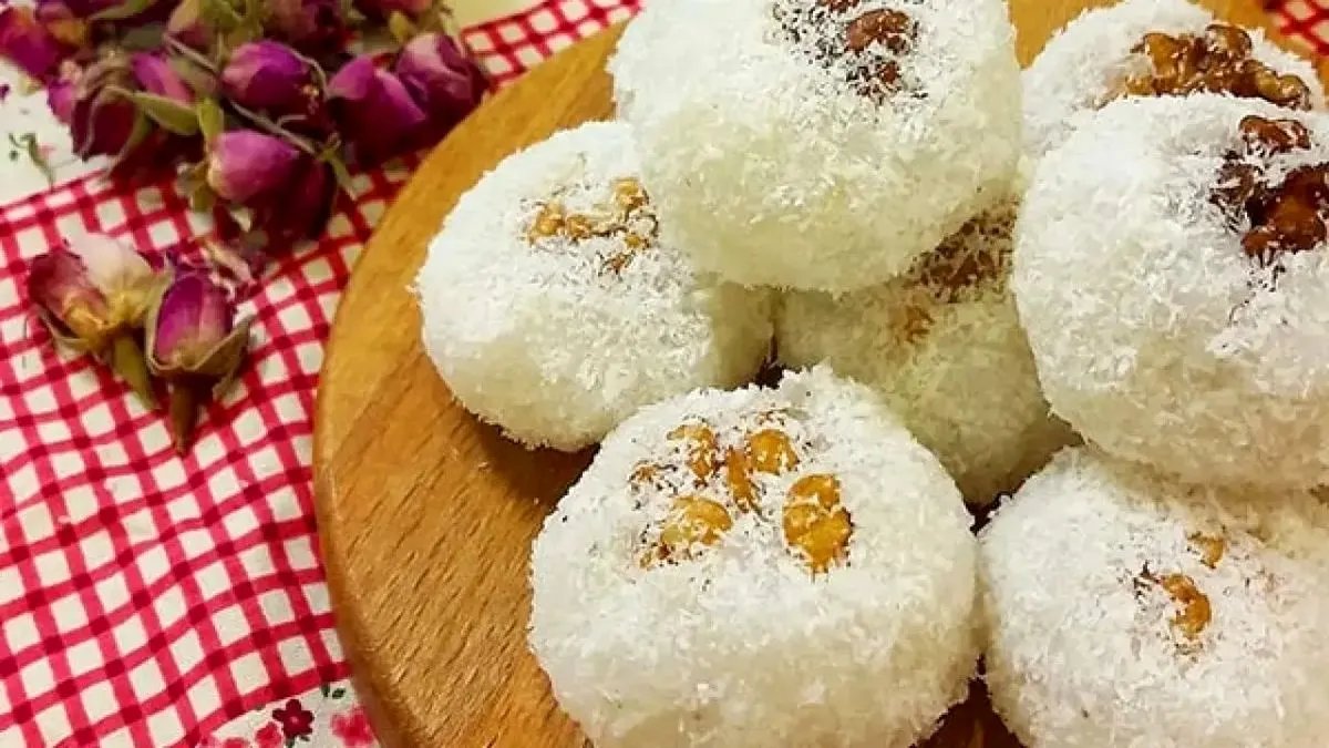 آموزش تهیه باسلوق گردویی ارومیه برای عید+فیلم