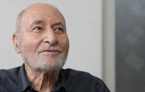 وقتی به شهید رجایی پیشنهاد نخست&zwnj;وزیر داده شد هر دوی ما خندیدم و گفتیم مگر ما این کاره&zwnj;ایم؟!