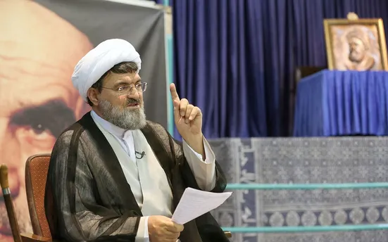 برخی مسئولین و مشتی تندرو مقصر بی&zwnj;حجابی هستند