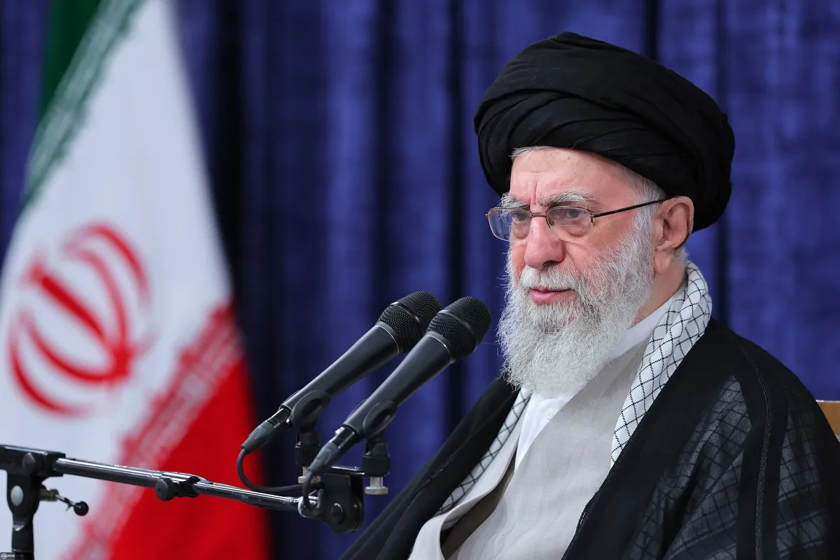 دستگاه‌های نظامی و دیپلماسی کار خود را با قوت ادامه دهند/ همه اتحاد ملی را حفظ کنند