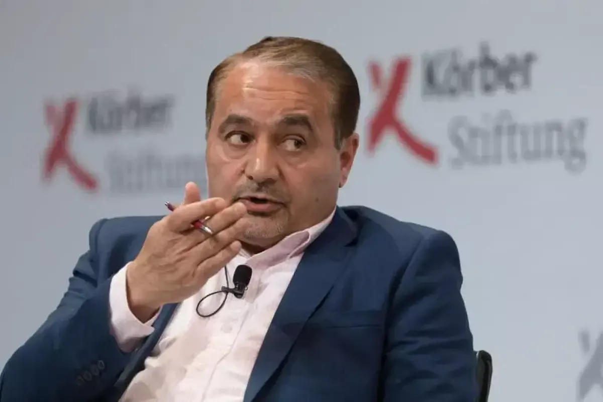 بی‌احترامی به پرچم، توهینی مستقیم به هویت ملی تلقی می‌شود