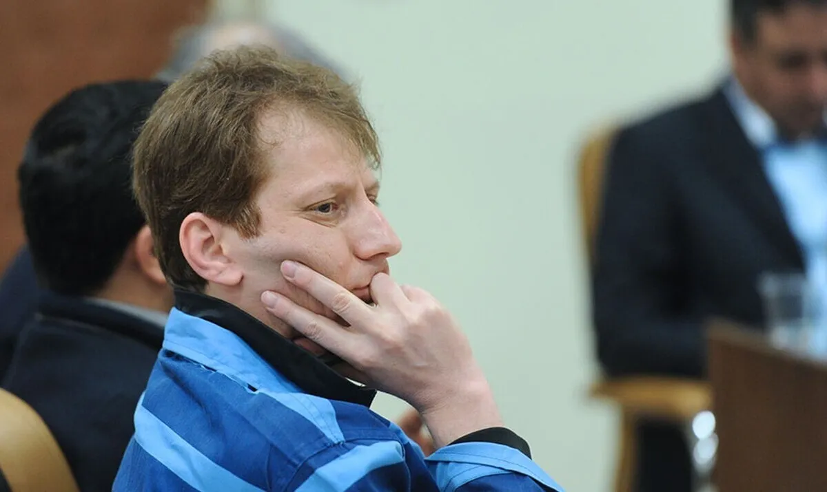 بابک زنجانی وابسته به یک جریان قدرتمند اقتصادی سیاسی است