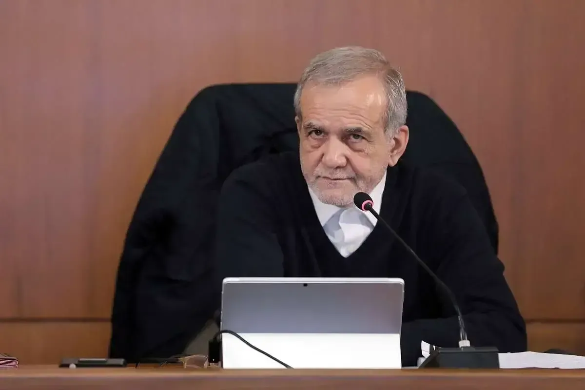 حتی در سازمان ملل هم نطق سخنرانان را قطع نمی‌کنند