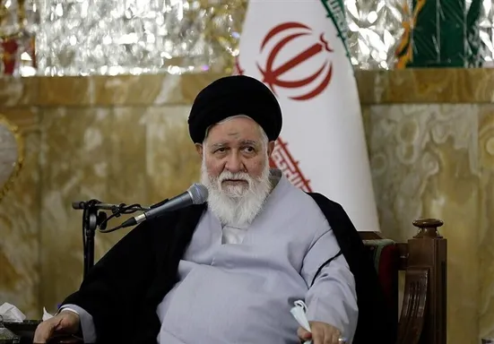 علم&zwnj;الهدی: هر مقدار می&zwnj;خواهند تخریب و بی آبرویی کنند مقابل فحشا می ایستیم و دنیا را بر سرشان خراب می&zwnj;کنیم