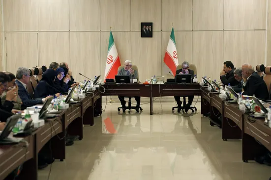 تصویب بسته حمایتی از صنایع آسیب&zwnj;دیده در جنگ تحمیلی سوم/تأکید بر تأمین پایدار کالا&zwnj;های اساسی