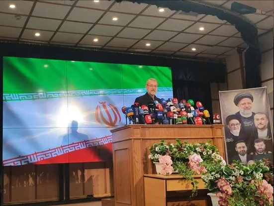 لاریجانی: با دولت فربه و مداخله&zwnj;گر راه به جایی نمی&zwnj;بریم