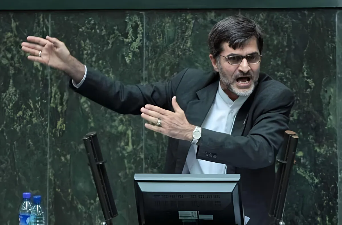 کوچک‌زاده: زبان انگلیسی منحوس است!