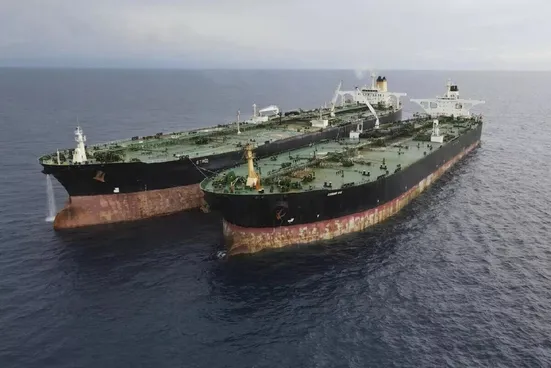 ادعای وزیر نفت عراق درباره فروش نفت ایران، تکذیب شد