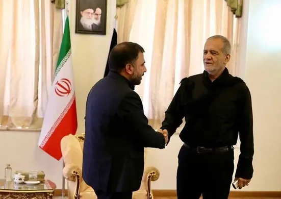 زارع&zwnj;پور در دیدار با پزشکیان: علت کندی سرعت اینترنت دو موضوع است؛ تحریم&zwnj;ها و فیلترشکن&zwnj;ها