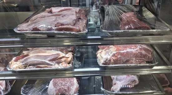 دام زنده و گوشت قرمز به اندازه نیاز کشور و حتی بیشتر از نیاز تامین است