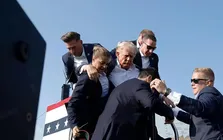 کیهان: به طنز گفتیم ترامپ ترور شود؛ ما زبان رسای انقلابیم