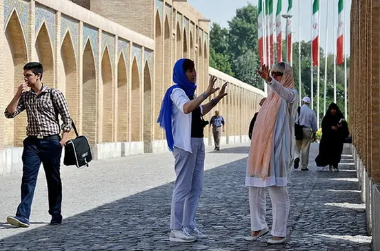 بلایی که &laquo;ایران&zwnj;هراسی&raquo; سر گردشگری ایران آورد؛ حتی چینی&zwnj;ها هم از سفر به ایران می&zwnj;ترسند!