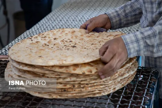 آرد مورد نیاز نانوایی&zwnj;ها طبق روال عادی در حال توزیع است